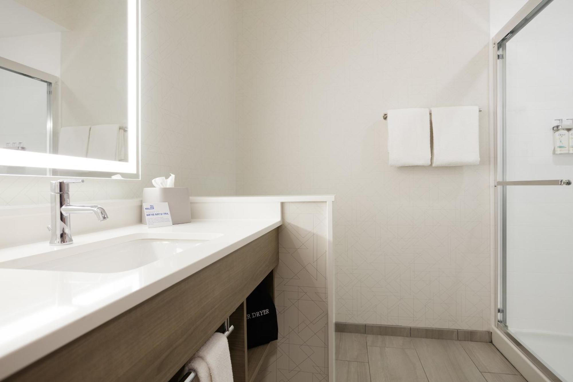 Holiday Inn Express & Suites Ripley By Ihg מראה חיצוני תמונה